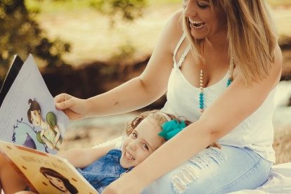 Lo que más requieren los hijos es compartir con sus padres.