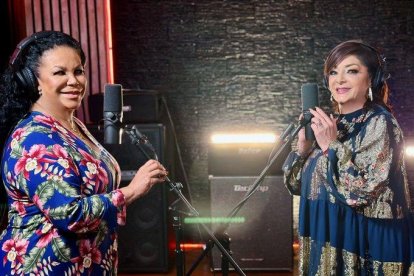 Eva Ayllon y Paulina Tamayo, durante un ensayo previo a su presentación.