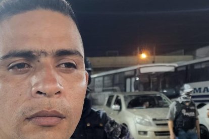 De Darwin Campuzano, alias La Mole, más demoró su traslado que su libertad.