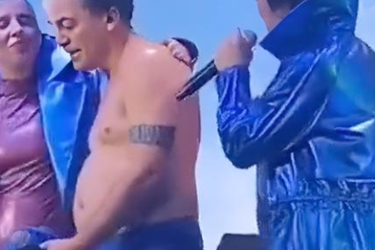 Captura del momento en que Cristian se desnudó.