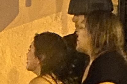 Allegados de los fallecidos fueron al sitio del crimen.