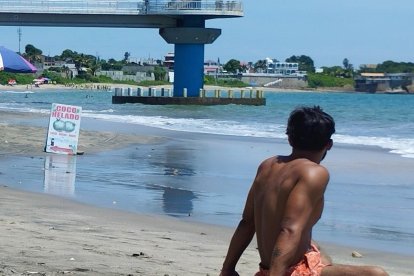 El Inamhi en su Twitter publicó que la tromba marina no representa peligro para la ‘pípol’; pero sí hay cierto riesgo para naves que estuvieren cerca del fenómeno