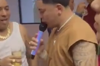 Tras su salida de prisión, JR apareció en algunas fiestas.