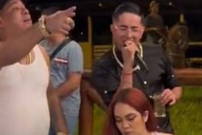 Tras su muerte se han divulgado varios videos donde JR aparece disfrutando de fiestas.