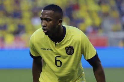 William Pacho, la nueva cara en la defensa de Ecuador y tiene gol.