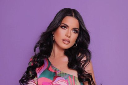 Alebamaaa se quedó radica en Guayaquil, y es popular por su humor 'guayaco'.