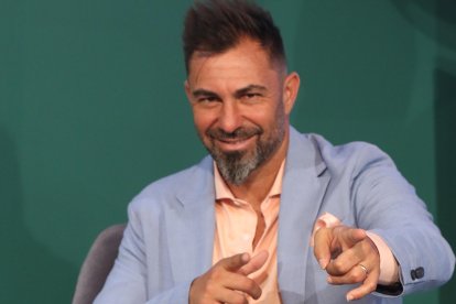 Esteban se considera un tipo serio y si le molesta algo 

lo dice.