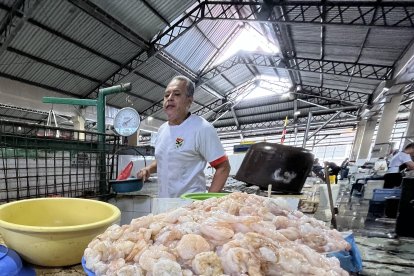 En la Caraguay la libra de camarón se ofrece entre 2 y 2,50 dólares, según el porte.