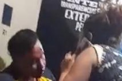 El hombre fue socorrido por personas del sector, pero luego murió.