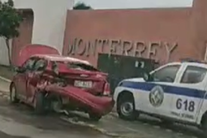 Uno de los vehículos accidentados.