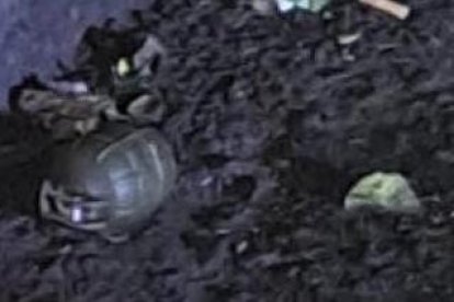 La granada fue lanzada cerca de la puerta principal de la unidad judicial.