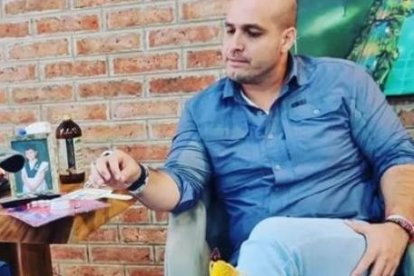 Mario Álava, exjugador de la Tri de fútbol playa, era el hombre de confianza de Intriago en el deporte.