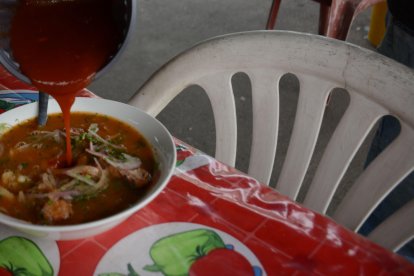 El ‘juguito’ de la sardina, con tomate, ayuda a que el sabor sea más concentrado.