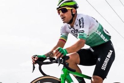 El ciclista ecuatoriano Jefferson Cepeda cumple su cuarto año en el equipo Caja Rural de España.