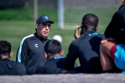 Guillermo Almada, es el entrenador del Pachuca de México.