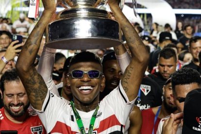 Robert Arboleda alcanzó su segundo título con el Sao Paulo de Brasil.