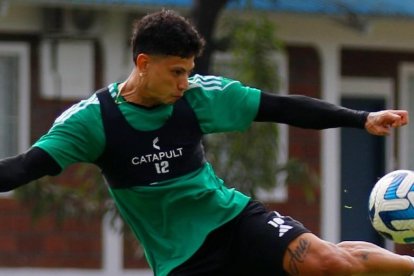 Alexis Zapata, durante una práctica de Emelec.