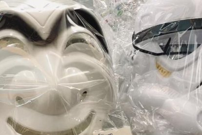 Peculiares caretas disponibles en la bahía de Guayaquil.