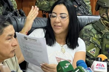 La prefecta pidió a la  Fiscalía agilidad en las investigaciones sobre los atentados a la entidad que lidera.