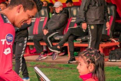 Andrés López y su fans número 1, Pía Salomé . Amor y ternura en una sola foto.