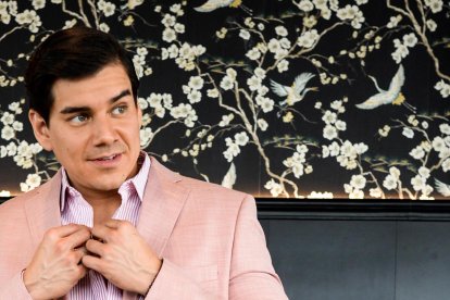 El presentador de Noticias de la mañana Isaac Delgado.