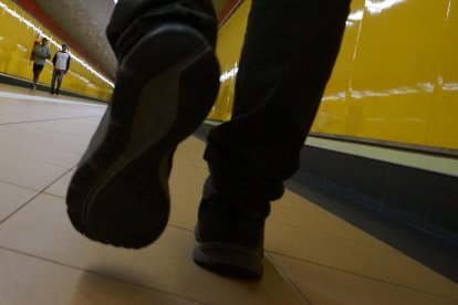 Desde la boletería hasta el bulevar 24 de Mayo, hay un recorrido de aproximadamente 5 minutos, dos menos que en superficie.