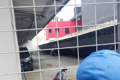 Al profesional del Derecho lo atacaron cuando dejaba el carro en un parqueadero.