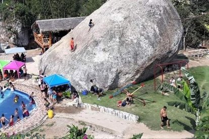 Decenas de familias acuden los fines de semana a este sitio.