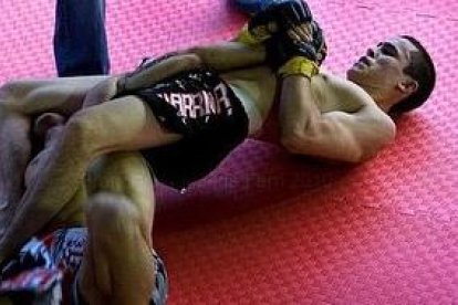 CHITO FINALIZANDO EN SU DEBUT