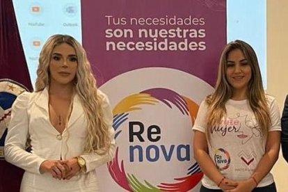 Mayra Salazar y Mafer Vargas