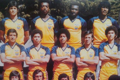 Orly Klinger (segundo arriba a la derecha) formó parte de la Tri en el camino a España 82 y México 86.