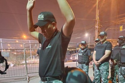 Miembros de la Policía Nacional, en servicio activo, fueron también detenidos en el caso Plaga.