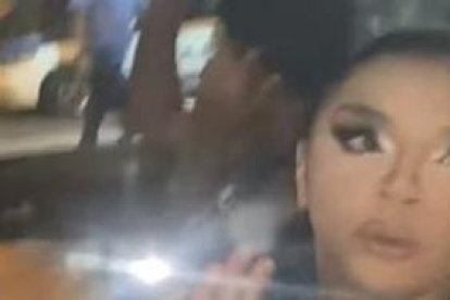 Momento en el que Paola Farías sale con Bruno de TC.