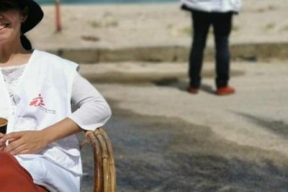 La psicóloga Gisela Silva González mantiene la comunicación con su familia. Es algo que le ha ayudado en esta dura labor.