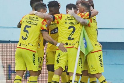 Dos goles celebró Barcelona en Manta.