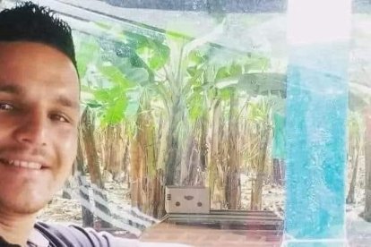 Yannys Alberto Palacios estaba libando, desde el sábado, en la tienda de un primo.