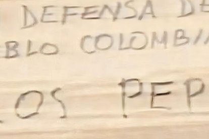 Imagen de los mensajes amenazantes que dejaban Los Pepes