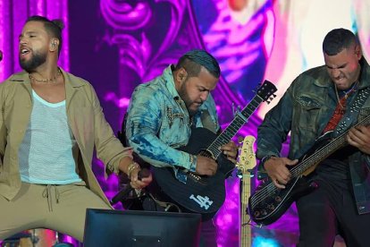 El grupo Aventura  en una presentación en Los Angeles, Estados Unidos