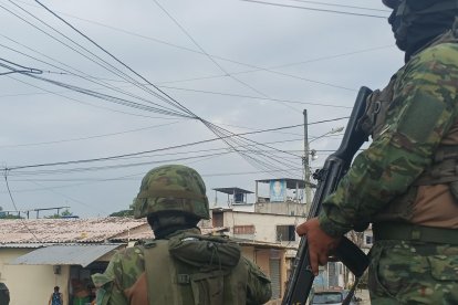 En zonas como Puerto Bolívar, en El Oro, el despliegue militar se intensificó mucho antes, debido a los índices delincuenciales desbordados.