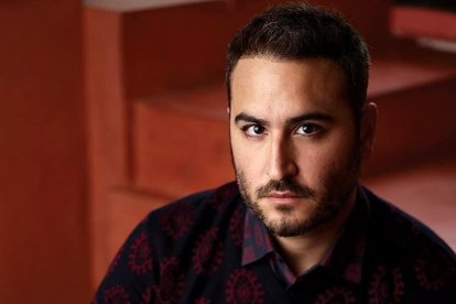 Navarro no ha dado declaraciones oficiales sobre su orientación sexual.