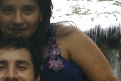 José Adolfo Macías Villamar, alias Fito, junto a Inda Mariela Peñarrieta Tuárez.