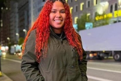 Nicol Briones fue la primera en ser atacada, según la Policía.