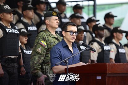 El presidente Daniel Noboa estuvo presente en la entrega de la indumentaria policial