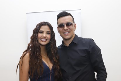 Dayanara y Yeison Jiménez.