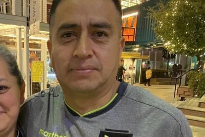 Paola y David una pareja en el amor y el fútbol.