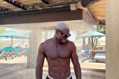 Felipe Caicedo, y su pelo amarillo.