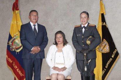 Aidita Ati (derecha) quiso ser militar porque anhelaba ser como su padre.