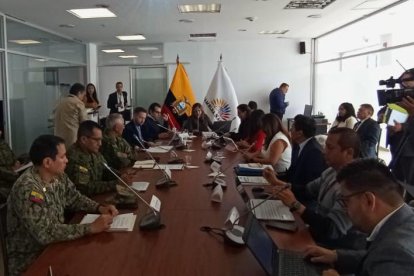 Funcionarios del Ministerio de Defensa y de las Fuerzas Armadas fueron llamados por la Comisión de Seguridad Integral.