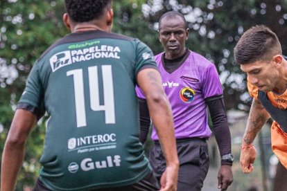 Barcelona y Orense se enfrentaron en partidos amistosos en las canchas alternas del Monumenta