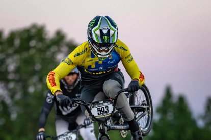 Alfredo Campo se ubica entre los mejores a nivel mundial del BMX.